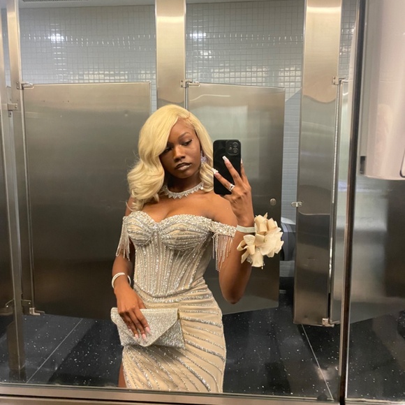 Prom Dress - Picture 5 of 7